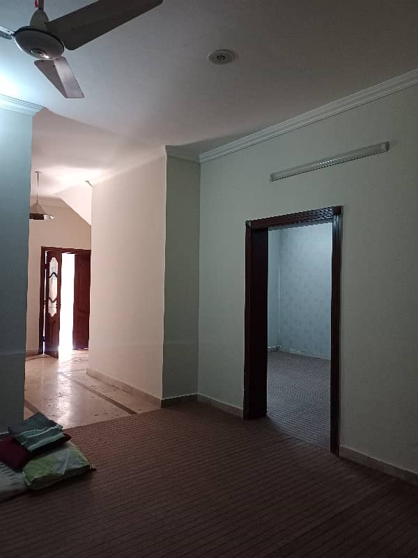 OLD DOUBLE UNIT HOUSE FOR SALE IM AYUB COLONY 2