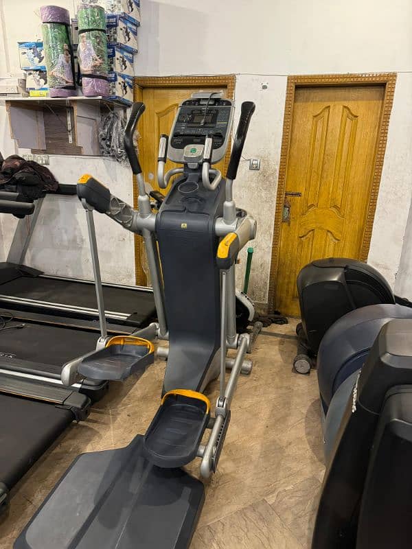 Treadmills / Running Machine / Elleptical  / Spinning bike / Gym cycle 17