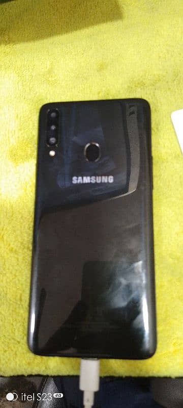 Samsung A20s 1