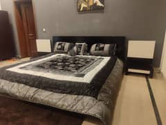 Modern Style BLACK bed with side tables and Chester