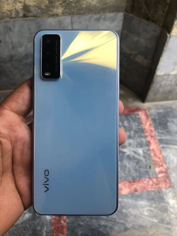 vivo y20 4/64 gb 3