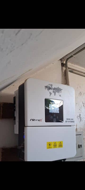 inverex Nitrox 3KW hybrid 24 Volt 2