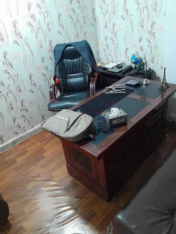 Office setup is for sale 1