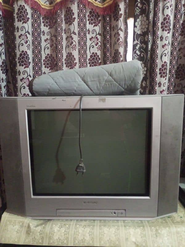 OLD Tv for sale 0