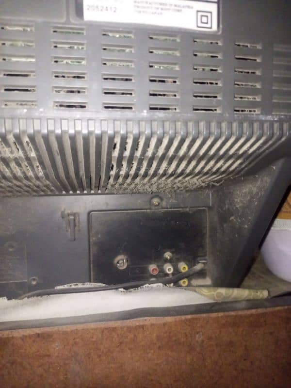 OLD Tv for sale 3