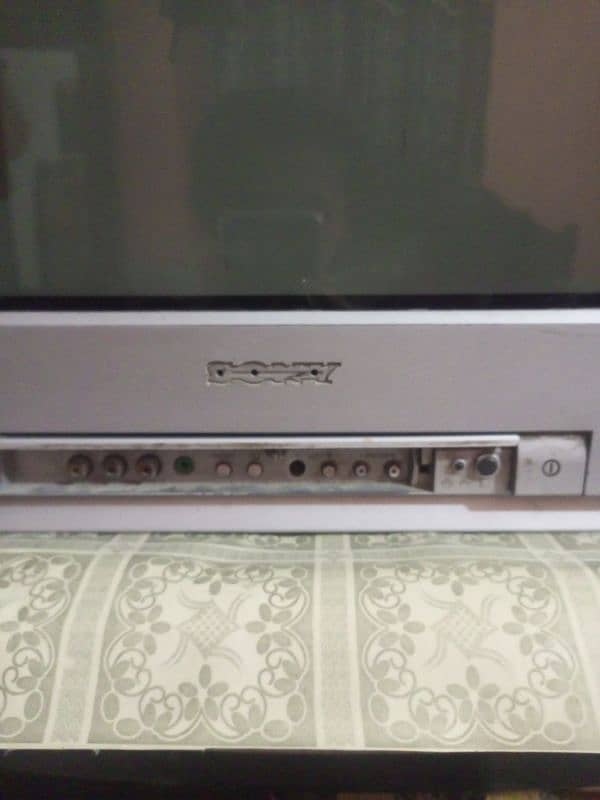 OLD Tv for sale 5