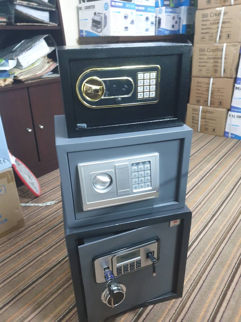 security locker, Cash Counting Machine with Fake Note Detection 0