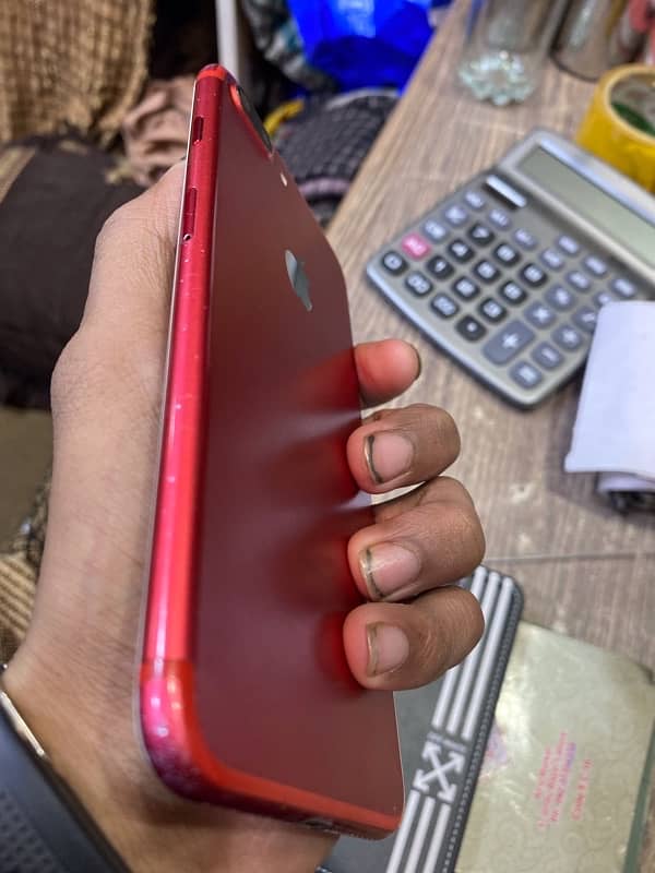 iPhone 7plus 128gb red colour 2