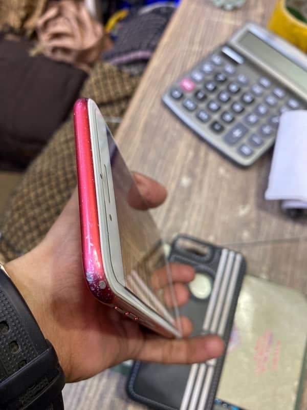 iPhone 7plus 128gb red colour 3