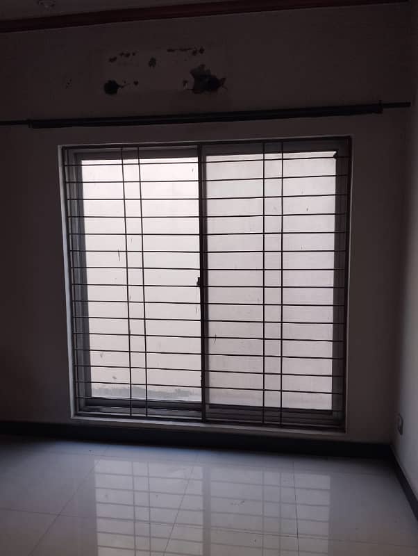 5 Marla Like New House For Rent In BB Block Bahria Town Lahore 2