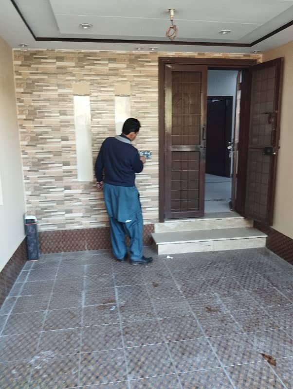 5 Marla Like New House For Rent In BB Block Bahria Town Lahore 16