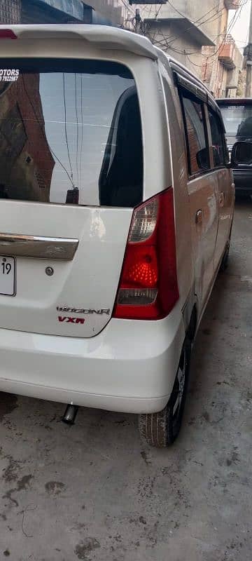 Suzuki Wagon R 2019 1