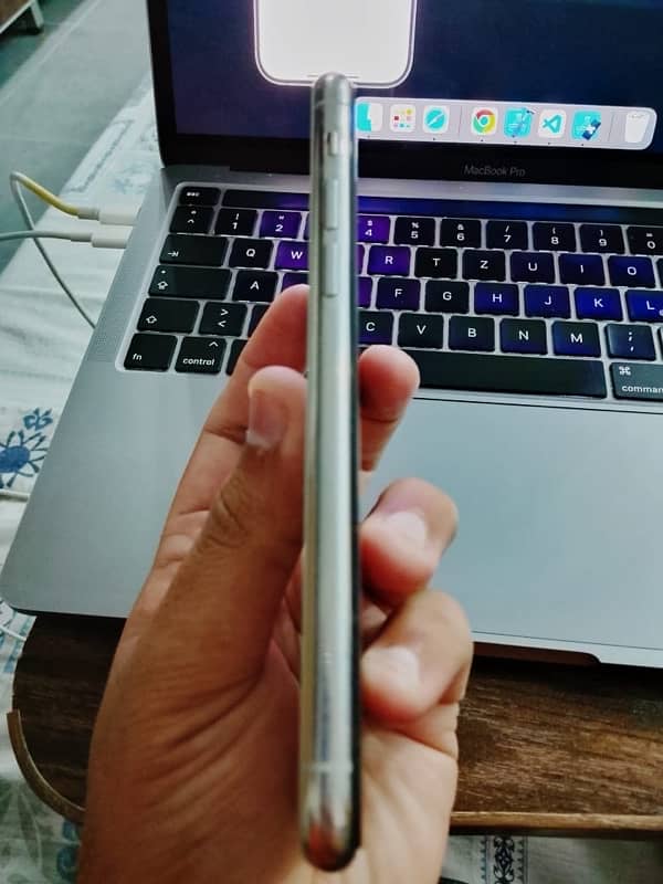 Iphone 11 pro pta approved 5