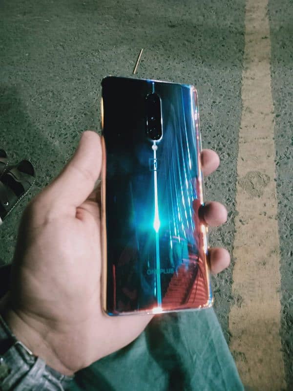 ONEPLUS 8 0