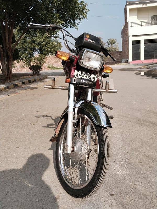 Honda cd 70 2022 model total genuine home used bike for sale. 0