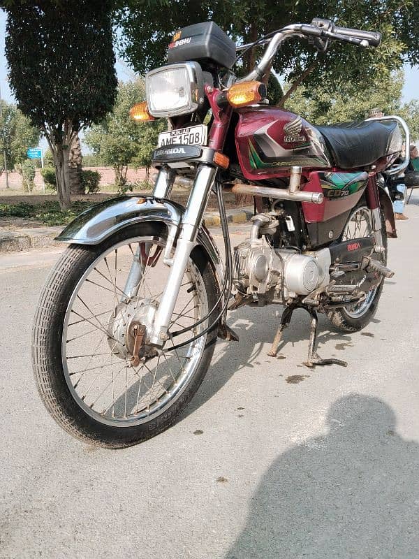 Honda cd 70 2022 model total genuine home used bike for sale. 5