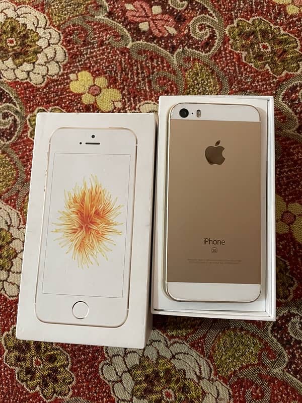 I phone se 2016 officiall pta approved with box 3