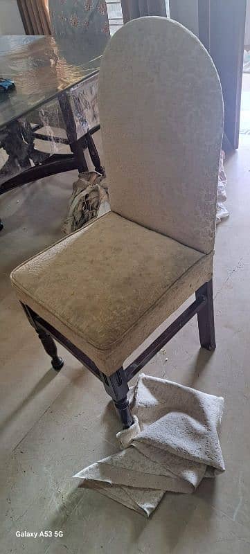 6 dinning chairs. pure wood excellent condition. 1