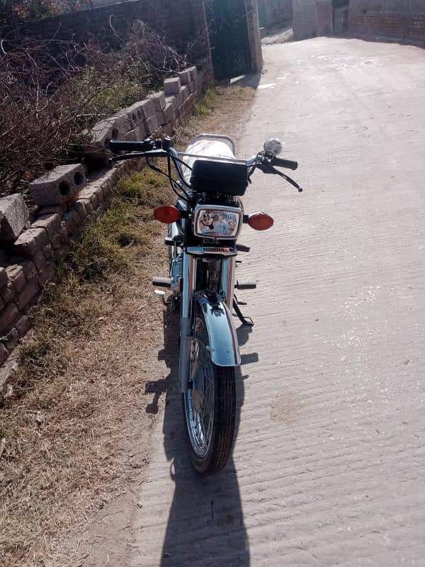 honda125 total 4800 chala hai 2024 model 5