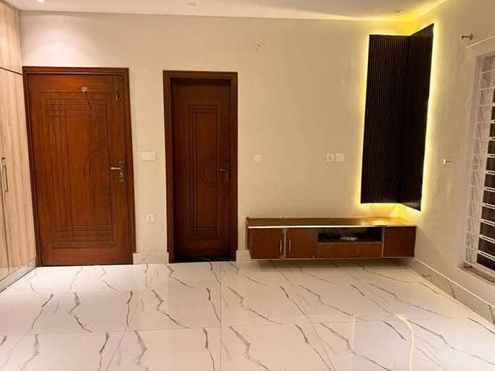 10 MARLA HOUSE NON FURNISH FOR RENT IN BAHRIA TOWN LAHORE 13