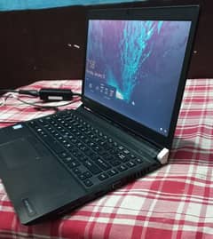 toshiba laptop core i5 6th generation 8/128 (0304 4207425)