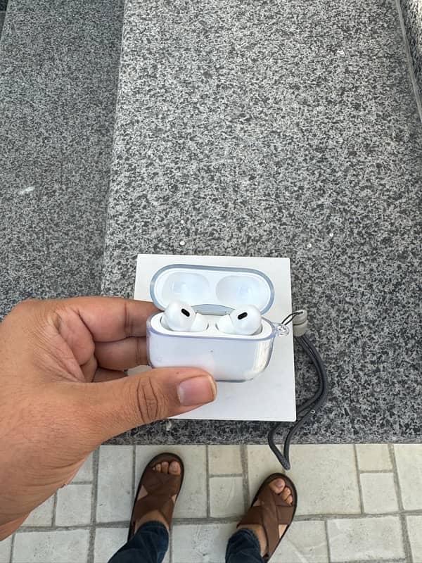 Apple airpods pro 2nd Gen 2