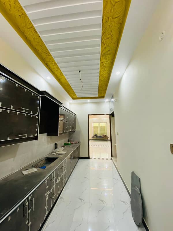 5 Marla Beautiful House for sale in Bismillah 3