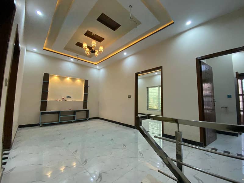 5 Marla Beautiful House for sale in Bismillah 8