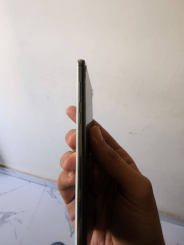 Samsung galaxy s10 plus good condition 4