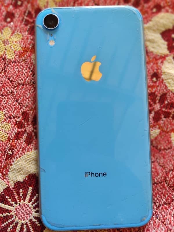 i phone XR 2