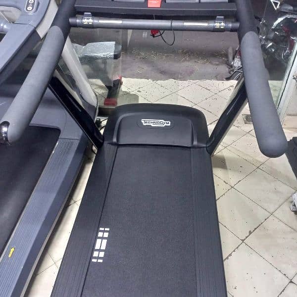 Treadmil TechnoGym 4