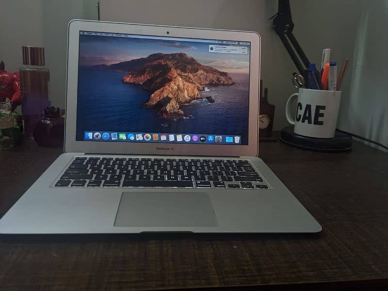 MacBook Air 2017 13 inch screen 8gb/128gb 1