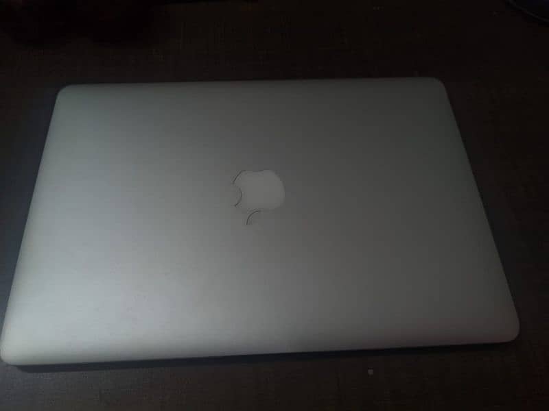 MacBook Air 2017 13 inch screen 8gb/128gb 2