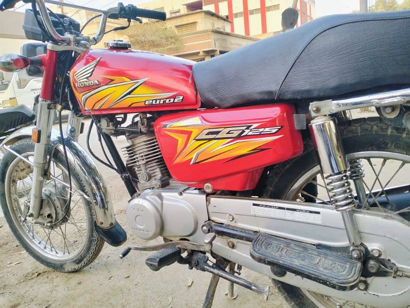 Honda CG125 2021 Karachi number brand new totally genuine condition ok 14