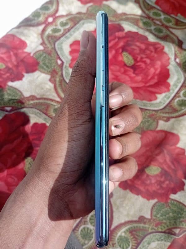 oppo f15 3