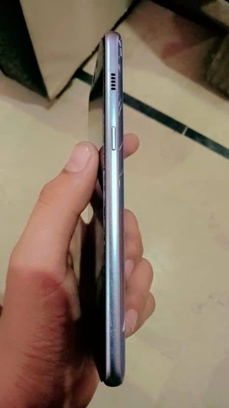 SAMSUNG A8 ORIGINAL CONDITION 1