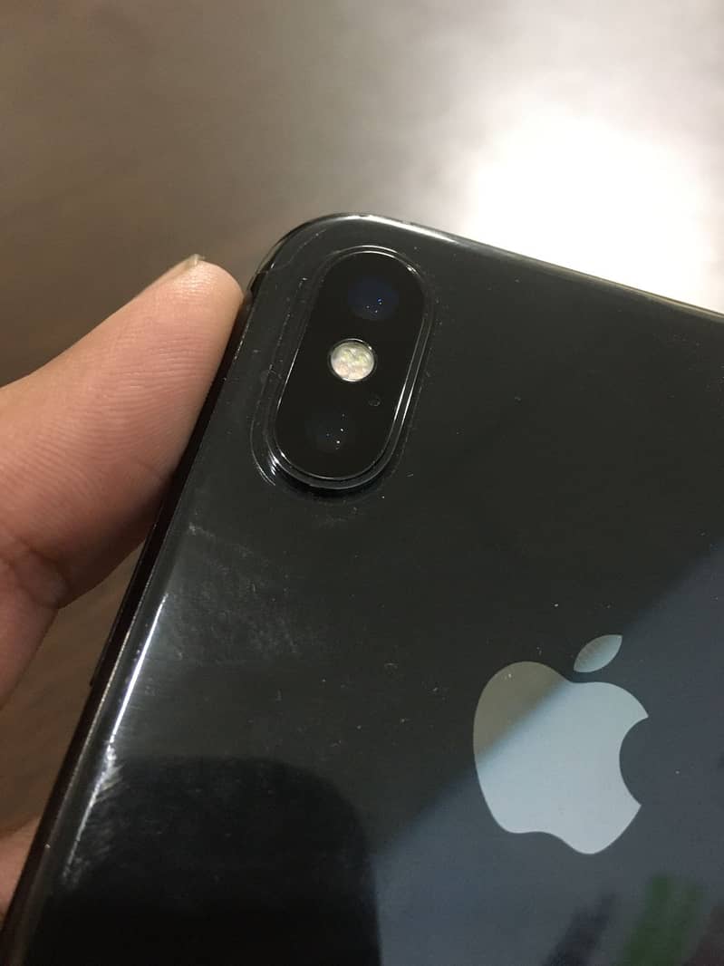 Apple iPhone X 3