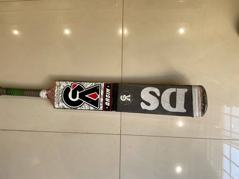 GA Qasik Sirilankan Tape Ball Bat 1