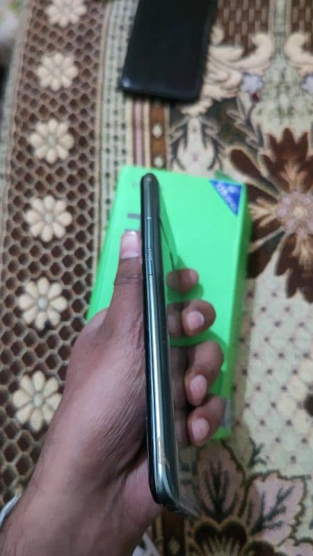 Infinix hot 11 play 4/128 2