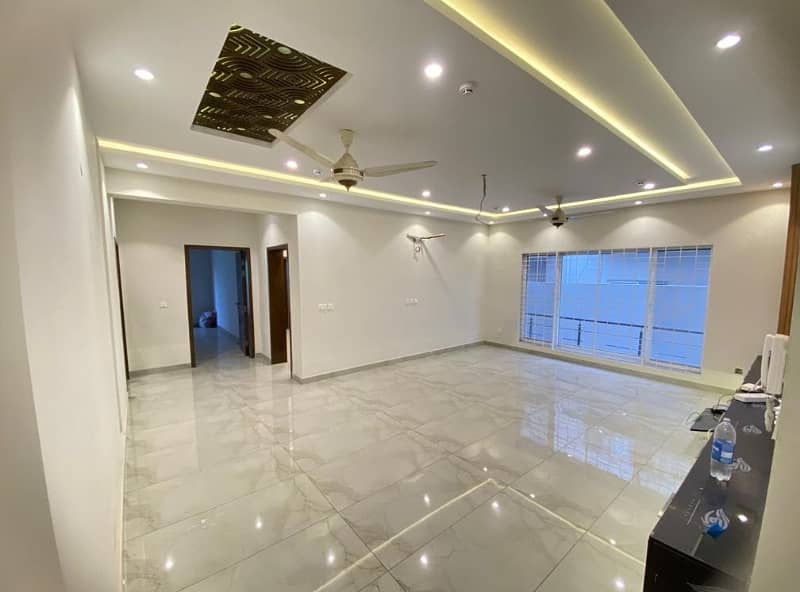 1 Kanal House for Rent in DHA Lahore Phase 7 Near DHA Raya Golf Club 7