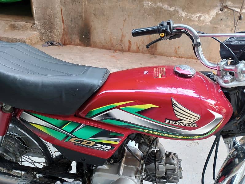 FST HAND BIKE HONDA CD70 BIKE FOR SALE ONLY CALL 7