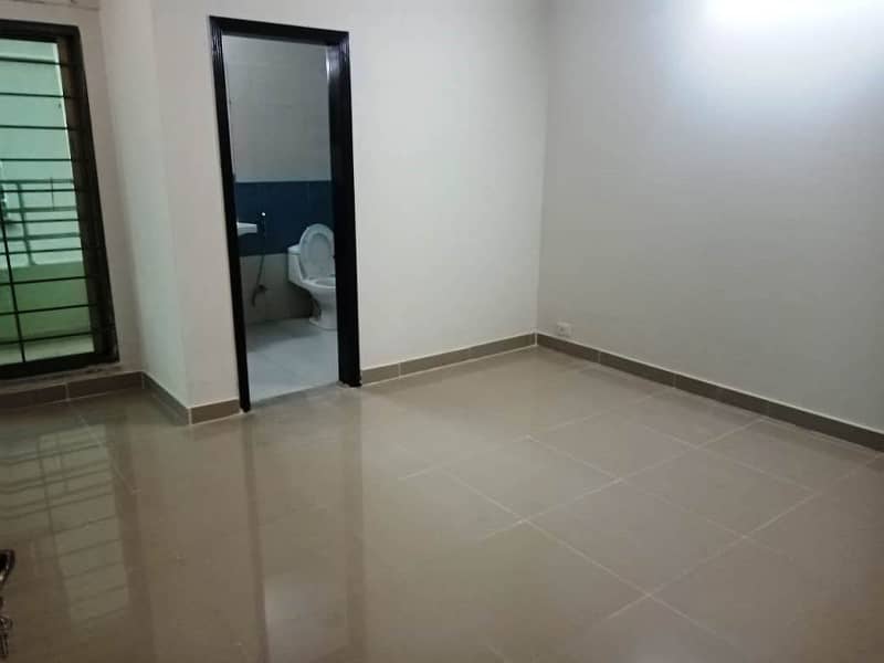 3 Bed Apatment Available for Rent in Askari 11 Lahore 15