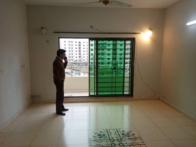 3 Bed Apatment Available for Rent in Askari 11 Lahore 28