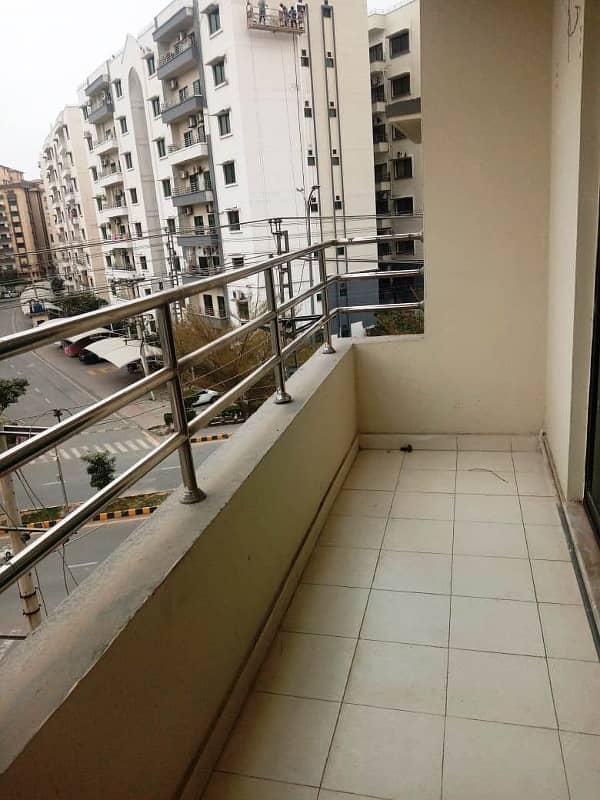 3 Bed Apatment Available for Rent in Askari 11 Lahore 30