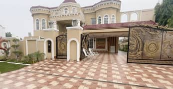 2 KANAL ULTRA LUXURY HOUSE FOR SALE IN VALENCIA TOWN PHASE 1 LAHORE