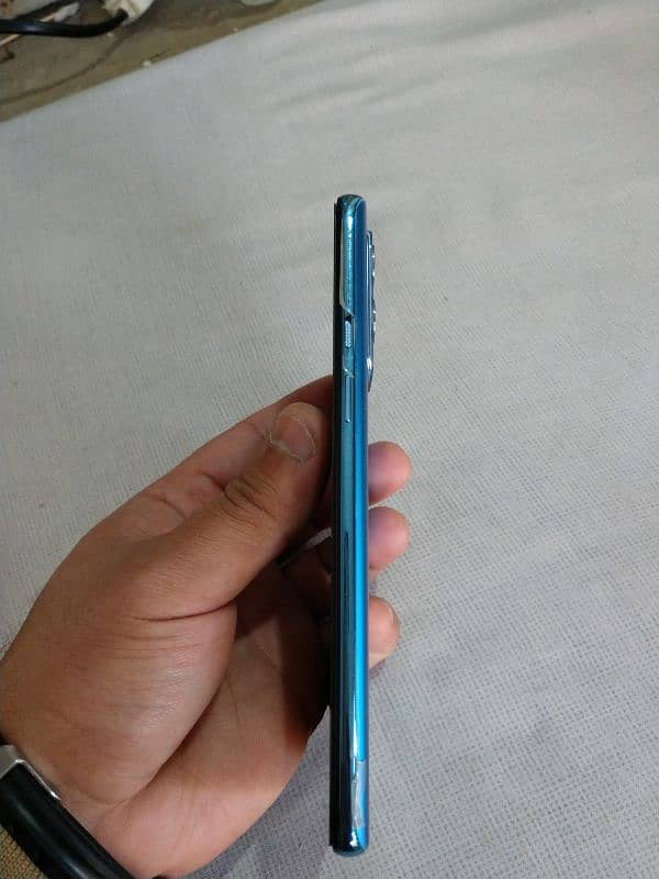 OnePlus 9 5G 10