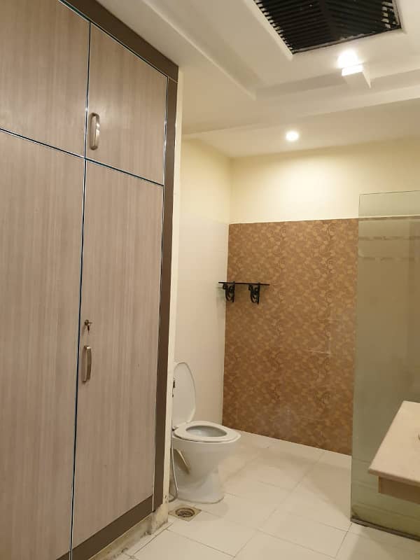 10 MARLA HOUSE FOR RENT IN BAHRIA TOWN LAHORE 4