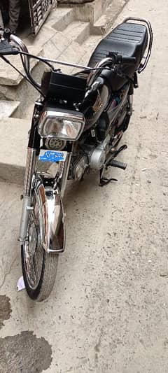 honda 70 23/24 model in new condition