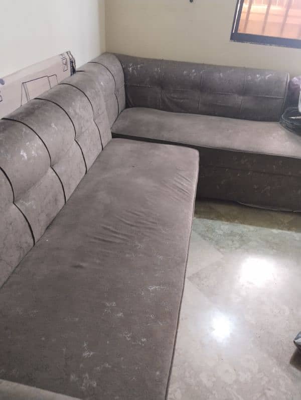 L shaped sofa 0