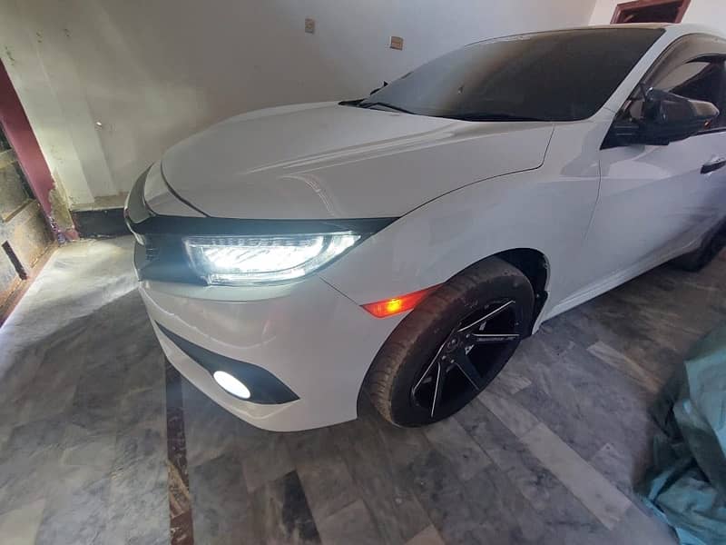 Honda Civic 2017 3